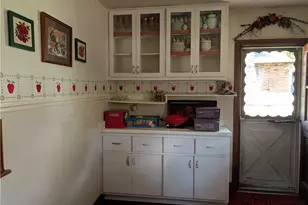 216 Wayne St, Roscoe, PA 15477 - Photo 6