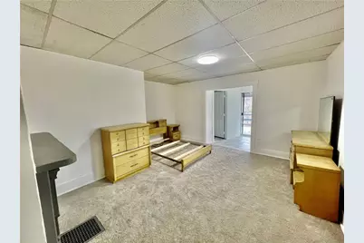 4 Howe St, Union Township, PA 15038 - Photo 4