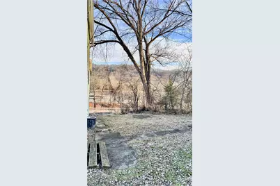 4 Howe St, Union Township, PA 15038 - Photo 2