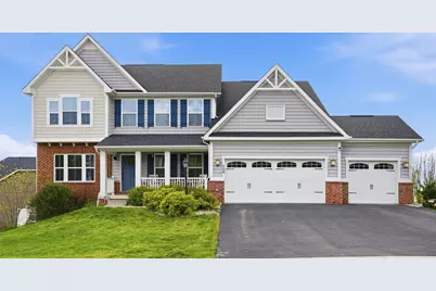 129 Olivia Avenue, Adams Township, PA 16046 - Photo 2