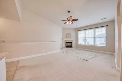 227 Adams Pointe Boulevard #3, Adams Township, PA 16046 - Photo 2
