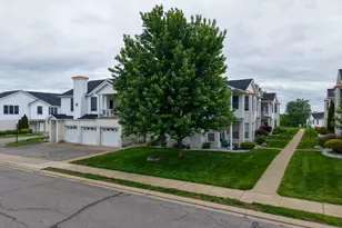 227 Adams Pointe Blvd, Adams Township, PA 16046 - Photo 22