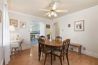 303 Cort St, Jeannette, PA 15644 - Photo 8