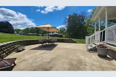 303 Cort St, Jeannette, PA 15644 - Photo 30