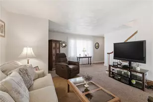 303 Cort St, Jeannette, PA 15644 - Photo 6