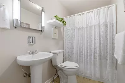 303 Cort St, Jeannette, PA 15644 - Photo 14