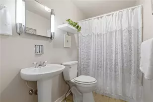 303 Cort St, Jeannette, PA 15644 - Photo 14