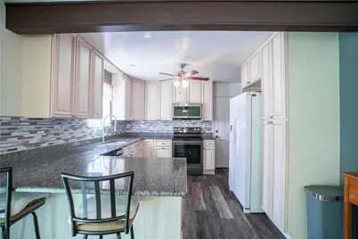 858 Monaca Rd, Center Township, PA 15061 - Photo 12