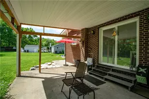 858 Monaca Rd, Center Township, PA 15061 - Photo 30