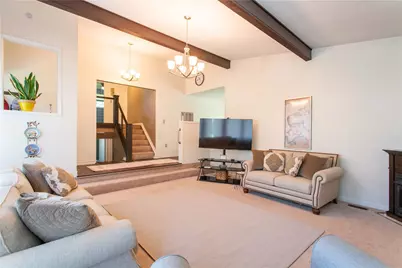 858 Monaca Rd, Center Township, PA 15061 - Photo 4