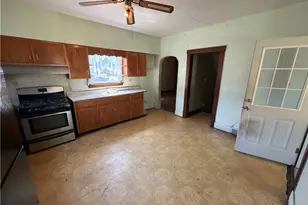 1705 W Crawford Ave, Dunbar Township, PA 15425 - Photo 10