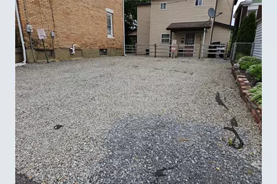 618 Carothers Ave, Scott Township, PA 15106 - Photo 22