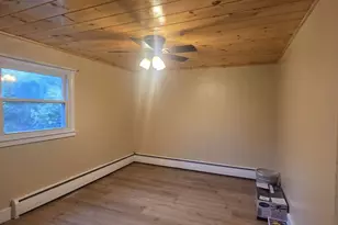 319 Lowell St, Vandergrift, PA 15690 - Photo 10