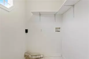 223 Mountain Dr, Carnegie, PA 15106 - Photo 10