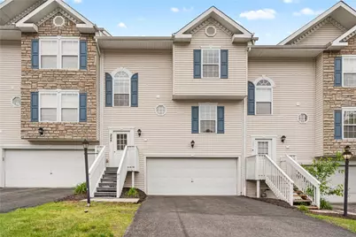 223 Mountain Dr, Carnegie, PA 15106 - Photo 1
