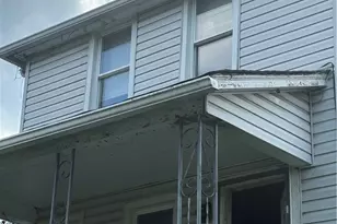 225 Wykes St, Aliquippa, PA 15001 - Photo 6