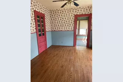 285 Sherman, Sharon, PA 16146 - Photo 2