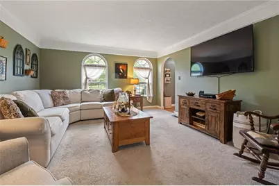 9242 Marshall Rd, Cranberry Township, PA 16066 - Photo 10