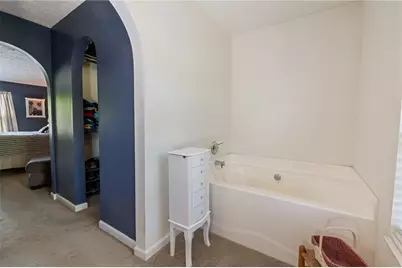 9242 Marshall Rd, Cranberry Township, PA 16066 - Photo 32