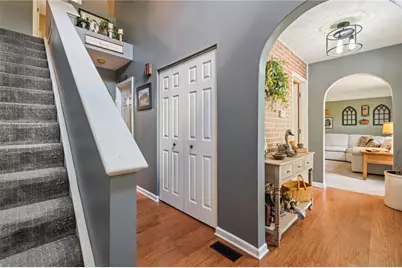 9242 Marshall Rd, Cranberry Township, PA 16066 - Photo 6