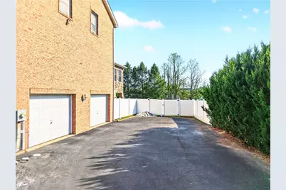 111 Janyce Dr, Hempfield Township, PA 15601 - Photo 2
