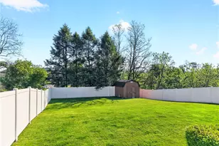 111 Janyce Dr, Hempfield Township, PA 15601 - Photo 6
