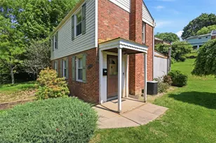 295 Constitution Dr, Pittsburgh, PA 15236 - Photo 2