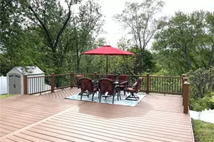 592 Surfside Dr, Pittsburgh, PA 15239 - Photo 14