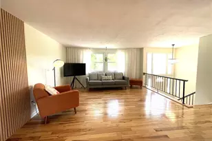592 Surfside Dr, Pittsburgh, PA 15239 - Photo 16