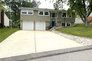 592 Surfside Dr, Pittsburgh, PA 15239 - Photo 1