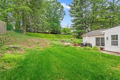 112 Woodshire Dr, Pittsburgh, PA 15215 - Photo 32