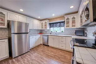 1810 Henderson Ave, Chartiers, PA 15301 - Photo 4