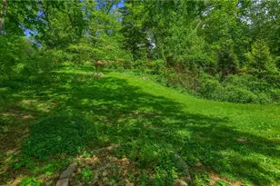 369 Orchard, Pittsburgh, PA 15228 - Photo 12