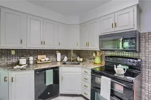 369 Orchard, Pittsburgh, PA 15228 - Photo 30
