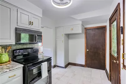 369 Orchard, Pittsburgh, PA 15228 - Photo 32