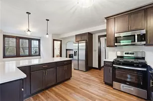 910 Forest Ave, Ross Twp, PA 15202 - Photo 12