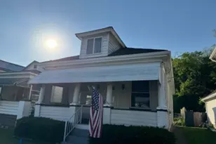 202 McKinley Ave, Vandergrift, PA 15629 - Photo 1