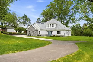 1003 Taylor Ln, Pittsburgh, PA 15237 - Photo 2