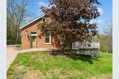 1925 S Main St, North Franklin Township, PA 15301 - Photo 4
