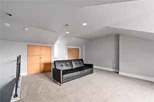 330 Main St, Pittsburgh, PA 15201 - Photo 22