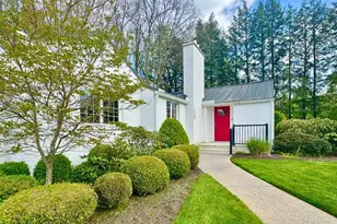 320 E Washington Blvd, Grove City Boro, PA 16127 - Photo 2