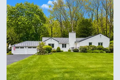 320 E Washington Blvd, Grove City Boro, PA 16127 - Photo 1