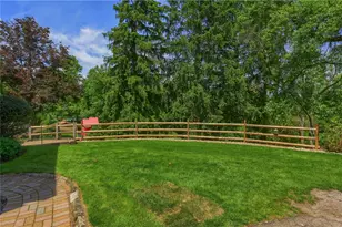 1737 Beaver Grade Rd, Moon/Crescent Twp, PA 15108 - Photo 40