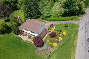 1737 Beaver Grade Rd, Moon/Crescent Twp, PA 15108 - Photo 46