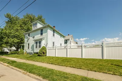 2402 Highland Ave, New Castle, PA 16105 - Photo 4