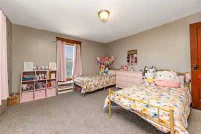 2402 Highland Ave, New Castle, PA 16105 - Photo 24