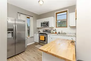 2402 Highland Ave, New Castle, PA 16105 - Photo 14