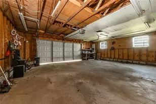 2402 Highland Ave, New Castle, PA 16105 - Photo 34