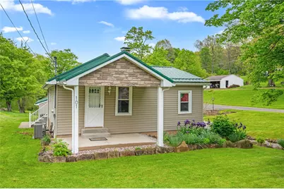 101 Leech Ln, Beaver Falls, PA 15010 - Photo 2