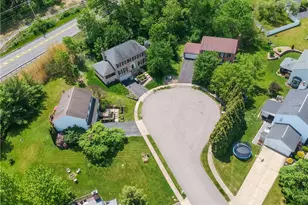 13 Bradley Ct, Cranberry Township, PA 16066 - Photo 2